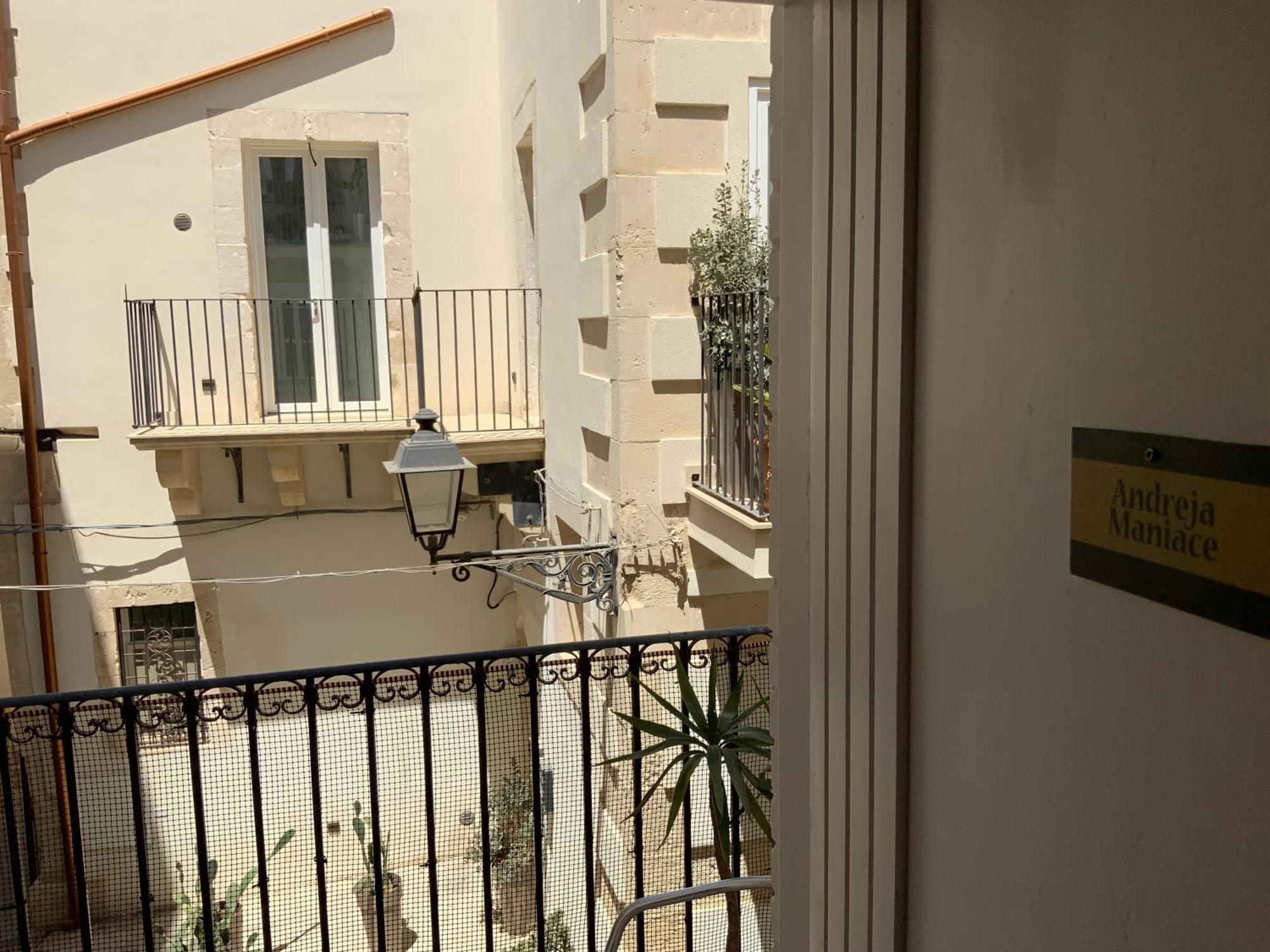 Andreja Maniace Appartement Syracuse Buitenkant foto